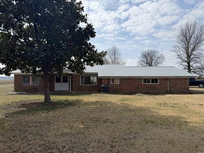 /international/us/620-dock-street-rector-ar-110106250603/