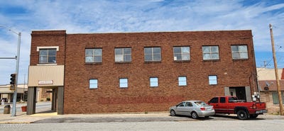 /international/us/1246-military-avenue-baxter-springs-ks-110107777206/