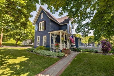 /international/us/34-needham-street-perry-ny-110108719782/