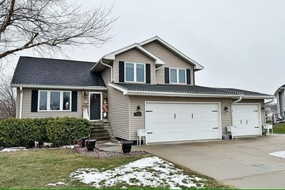 /international/us/2711-walnut-circle-fort-dodge-ia-110104541277/