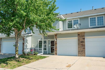 /international/us/2100-meadow-chase-lane-des-moines-ia-110109216298/