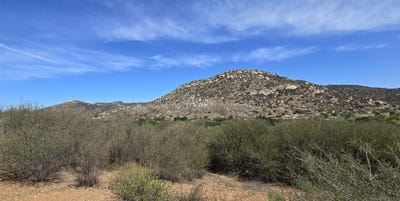 /international/us/tombill-rd-11-ramona-ca-110108399069/