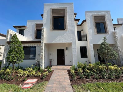 /international/us/875-ne-211th-st-miami-fl-110103210110/