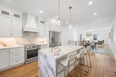 /international/us/31-houghton-st-somerville-ma-110107194379/
