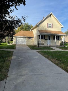 /international/us/329-broad-street-grinnell-ia-110103187243/