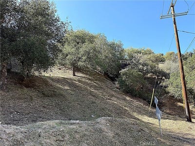/international/us/0-high-cliff-trail-tujunga-ca-110103143090/