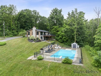 /international/us/2815-house-street-ne-belmont-mi-110100470977/