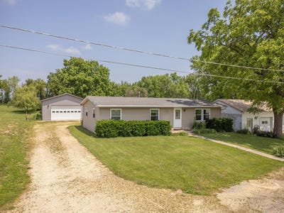 /international/us/25115-locust-lanark-il-110095399193/