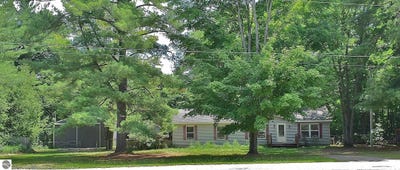 /international/us/2931-e-ironwood-drive-traverse-city-mi-110100848923/