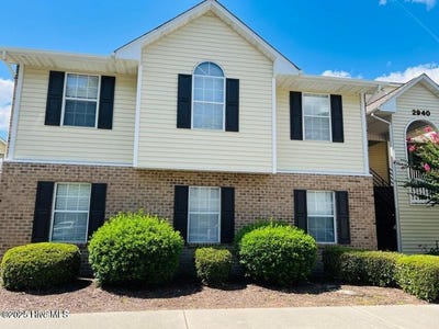 /international/us/2940-mulberry-lane-greenville-nc-110099234677/