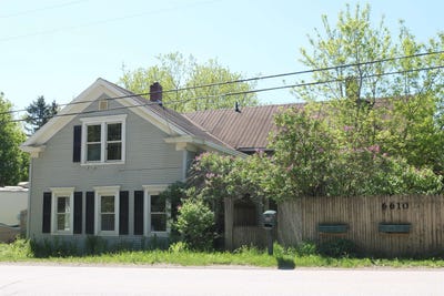 /international/us/6610-berkshire-center-road-berkshire-vt-110099263318/