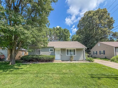 /international/us/704-hawthorne-drive-urbana-il-110109212491/