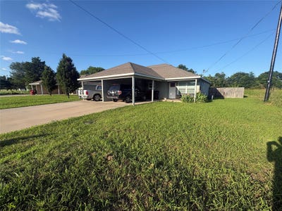/international/us/1610-albert-broadfoot-street-bonham-tx-110108657770/