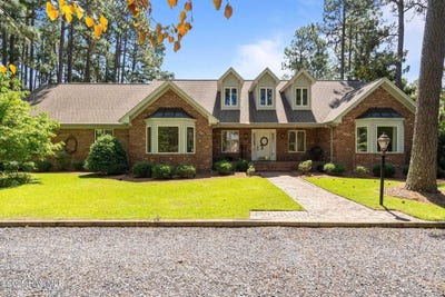 /international/us/15-magnolia-avenue-pinehurst-nc-110100616080/