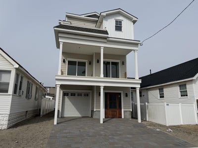 /international/us/1208-new-york-avenue-north-wildwood-nj-110097088369/
