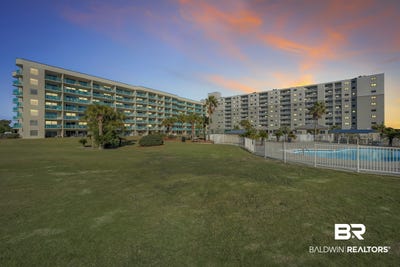 /international/us/645-plantation-rd-gulf-shores-al-110120018585/