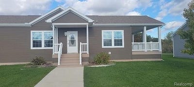 /international/us/11765-townsquare-boulevard-courtland-twp-mi-110110319480/