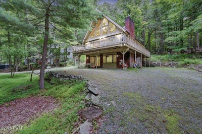 /international/us/34-roamingwood-road-lake-ariel-pa-110101071152/?lang=en