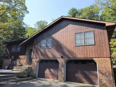 /international/us/145-pedersen-ridge-road-milford-pa-110108278956/