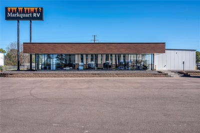 /international/us/2000-stout-street-menomonie-wi-110095204177/