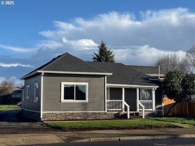 /international/us/225-n-molalla-ave-molalla-or-110100968784/