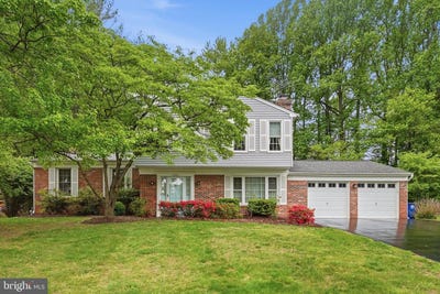/international/us/2304-hidden-valley-ln-silver-spring-md-110107818470/