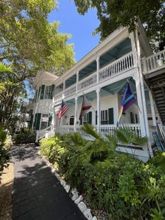 /international/us/323-whitehead-street-key-west-fl-110108191046/