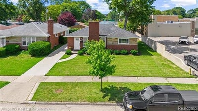 /international/us/22306-rosedale-street-st-clair-shores-mi-110109187785/