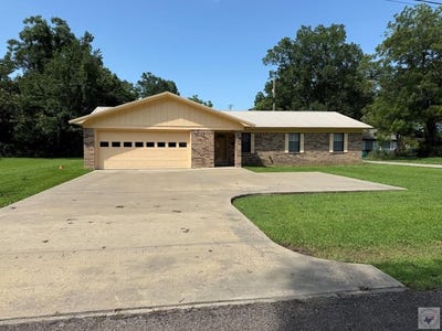 /international/us/127-dalby-street-dekalb-tx-110109051178/