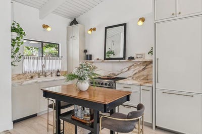 /international/us/4352-loma-riviera-court-san-diego-ca-110101005111/