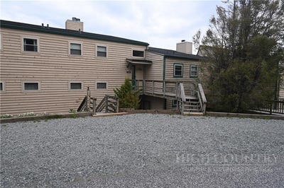 /international/us/111-courtside-lane-beech-mountain-nc-110107733359/