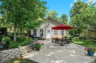 /international/us/584-black-oaks-trail-howell-mi-110101147714/?lang=pt