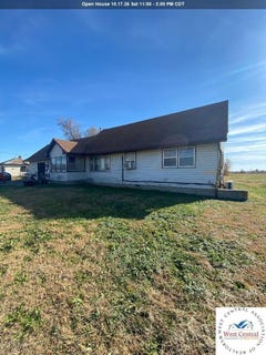 /international/us/210-industrial-boulevard-slater-saline-co-mo-110105000269/