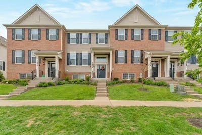 /international/us/1672-bentz-way-batavia-il-110098480480/