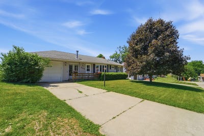/international/us/804-n-court-street-toledo-ia-110108551449/