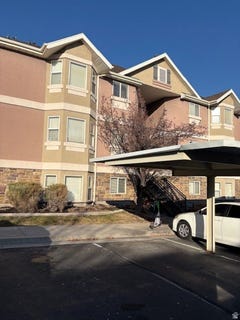 /international/us/3842-s-clare-dr-west-valley-city-ut-110104438091/