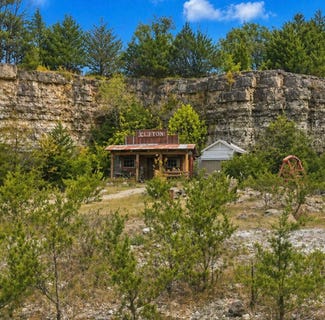 /international/us/20615-table-rock-ridge-road-shell-knob-mo-110107804412/