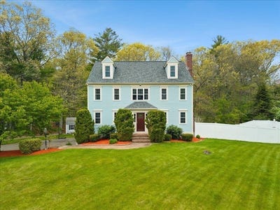/international/us/2-furlong-circle-lakeville-ma-110108282135/