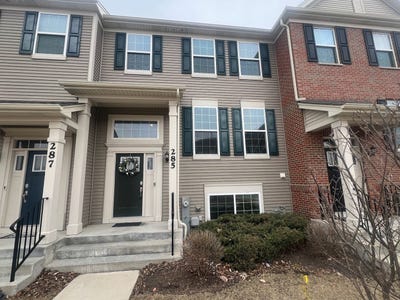 /international/us/285-lakeshore-drive-oswego-il-110106021916/
