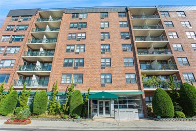/international/us/333-broadway-long-beach-ny-110110423356/