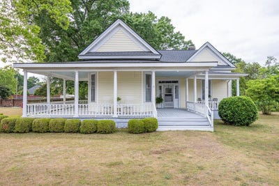 /international/us/130-calhoun-street-johnston-sc-110107651719/