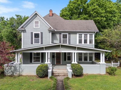 /international/us/510-n-mount-olive-street-siloam-springs-ar-110107514811/