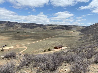 /international/us/52-domino-road-laramie-wy-110100391485/