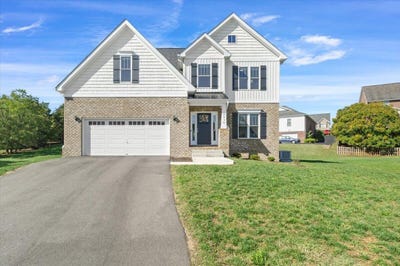 /international/us/2216-foxfield-ln-salem-va-110120575988/
