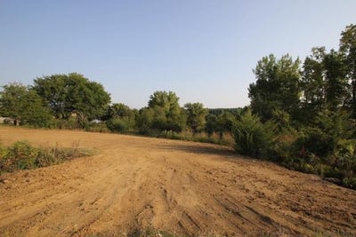 /international/us/building-site-tanner-road-new-hartford-ia-110097861687/