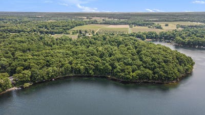 /international/us/vl-county-road-354-lawton-mi-110100335731/