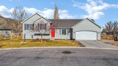 /international/us/272-n-350-e-elsinore-ut-110104602775/