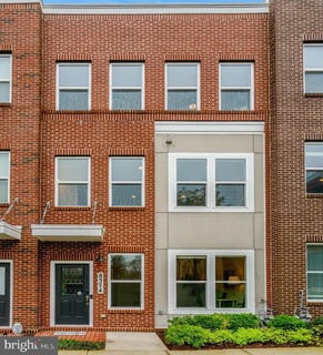 /international/us/8374-sallyport-st-lorton-va-110107078478/