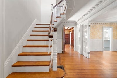 /international/us/324-union-st-1-millis-ma-110102920362/