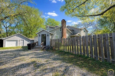 /international/us/10020-sw-kingston-rd-wakarusa-ks-110107548050/